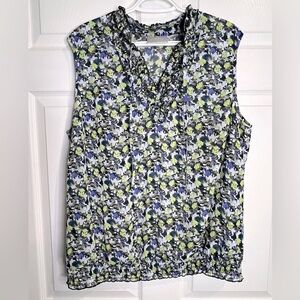 Avenue women’s floral sleeveless top - Size 18/20